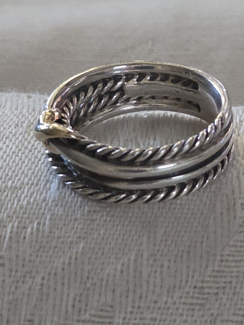 David Yurman Signature X Crossover Ring in SS and 18k, Size 6.5 - Picture 2 of 8
